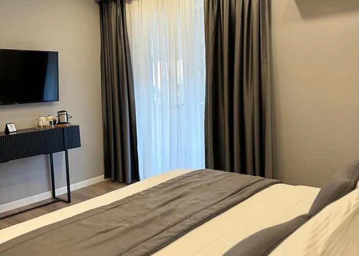 L'hotel Szálloda 3*