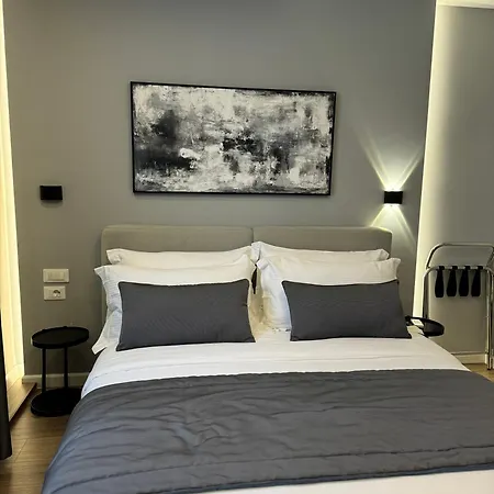 Отель L'hotel 3*