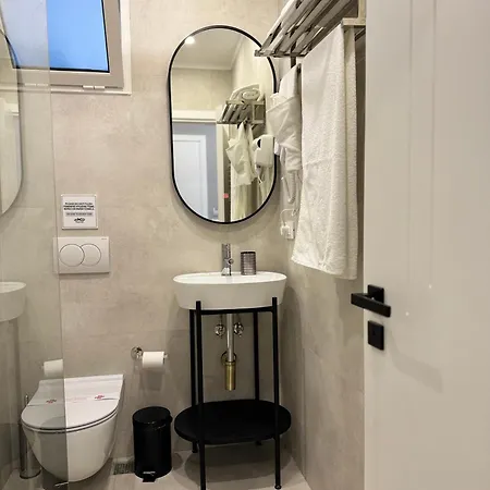 Отель L'hotel 3*