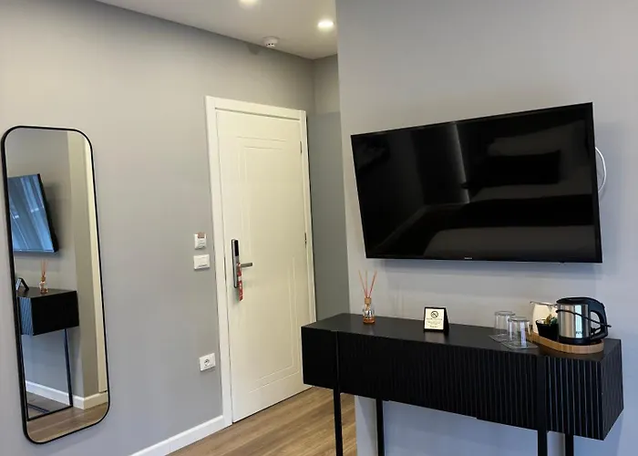 Szálloda L'hotel Tirana